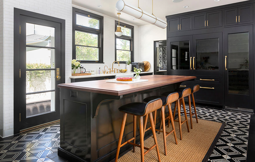 Beautiful Black Kitchen - 10454